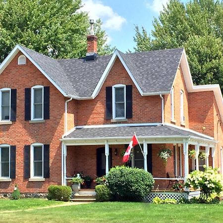 Kingsville House Bed And Breakfast Exterior photo