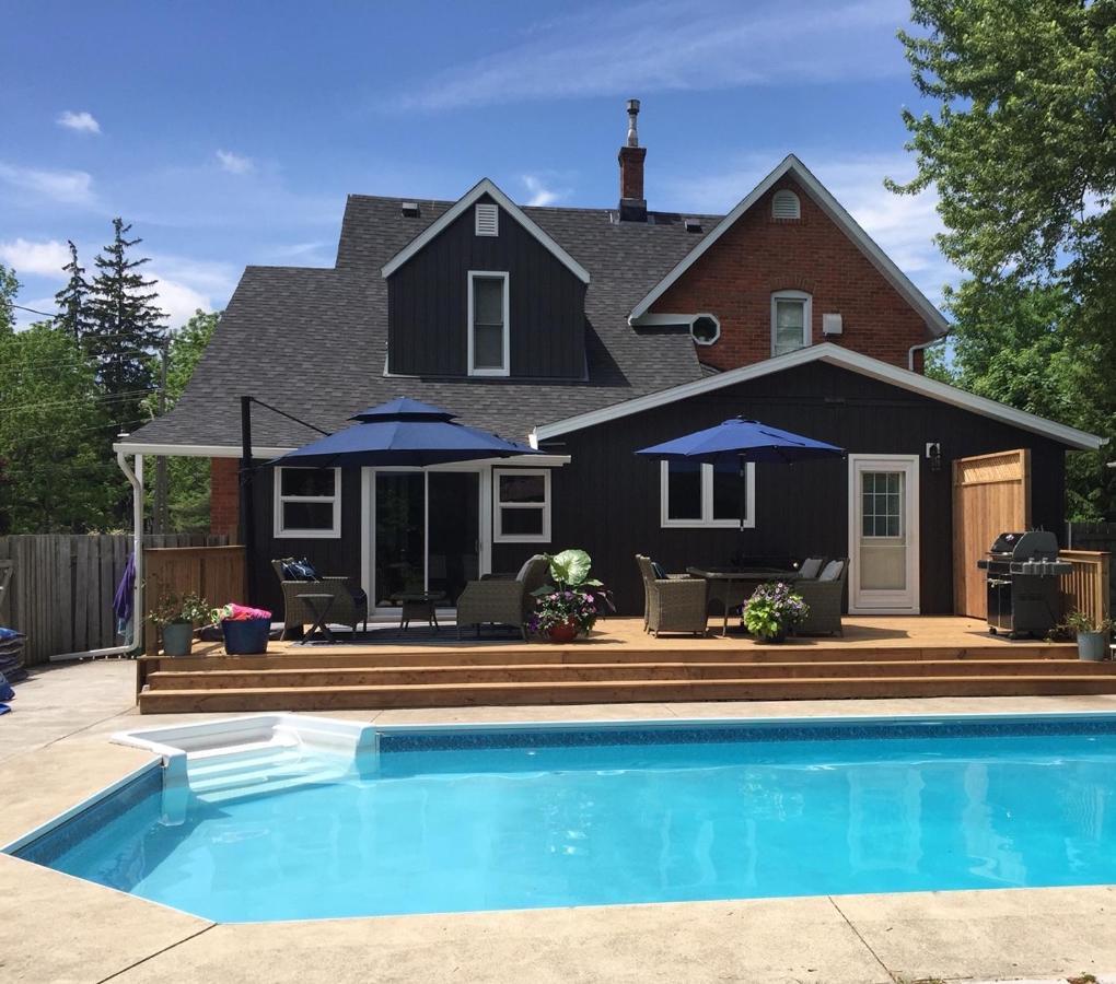 Kingsville House Bed And Breakfast Exterior photo